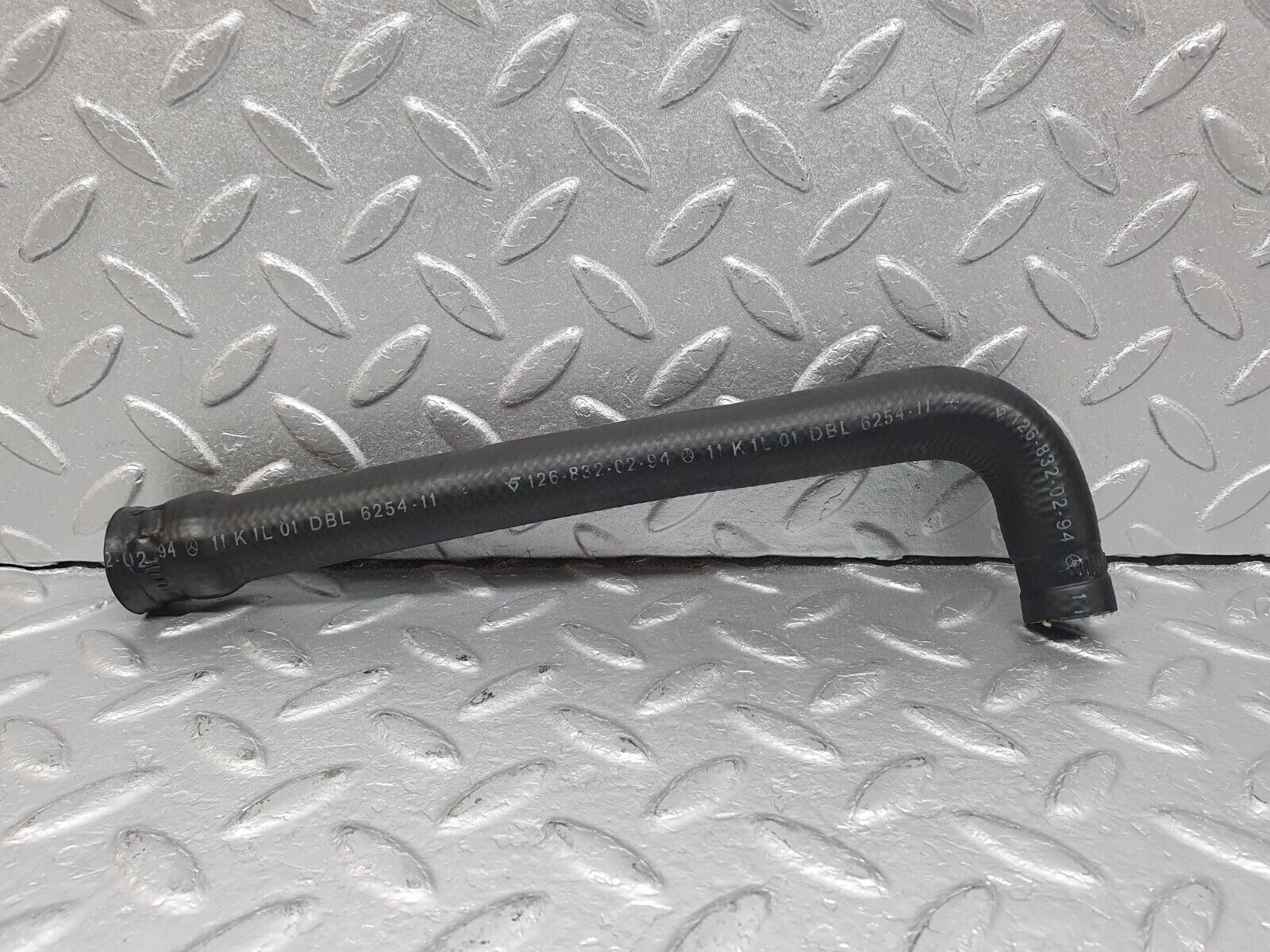 41042 Mercedes-Benz W126 300SE Heater Hose 1268320294