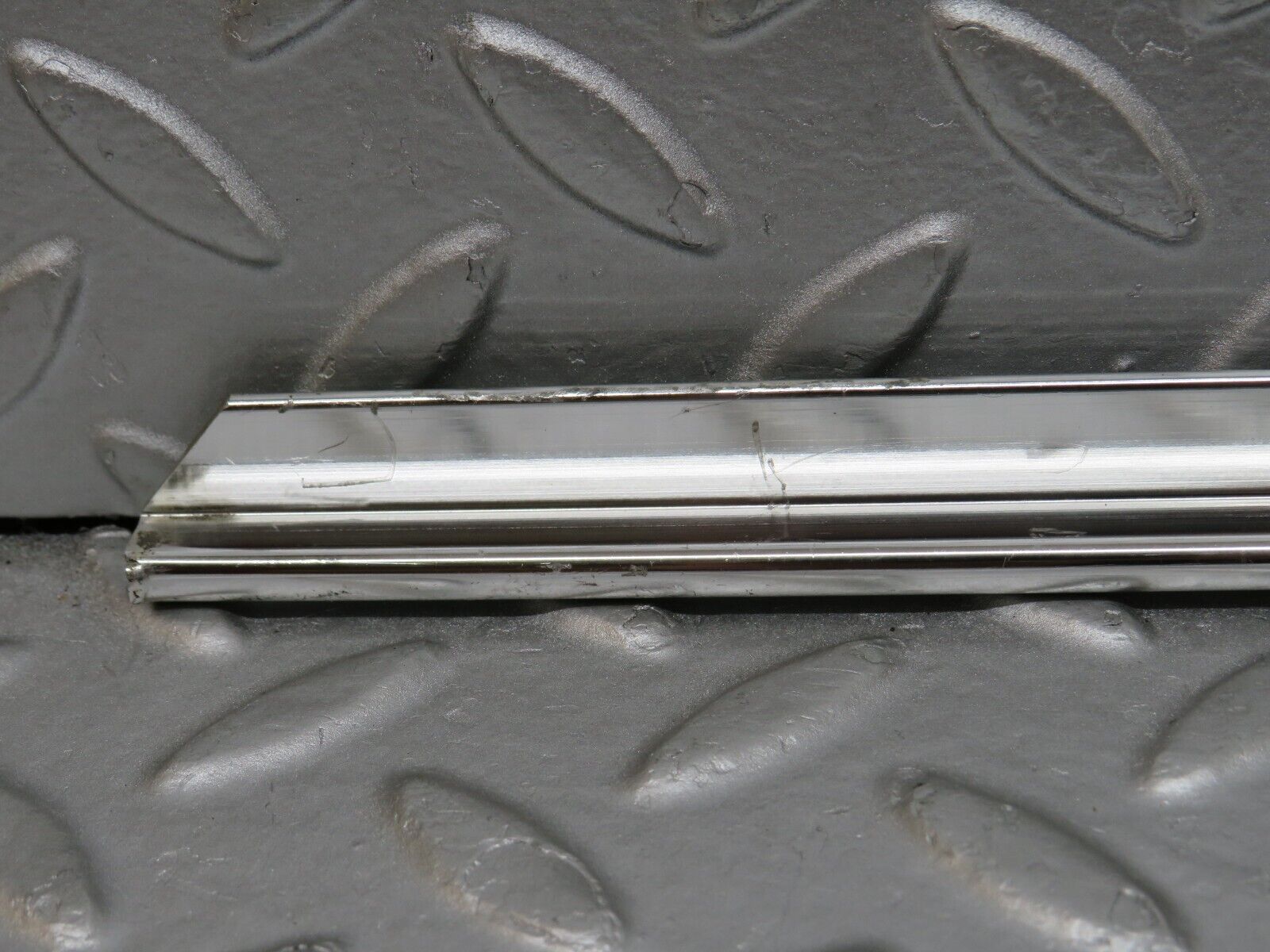 34467 Mercedes-Benz C126 380SEC Coupe Right Door Card Chrome Trim