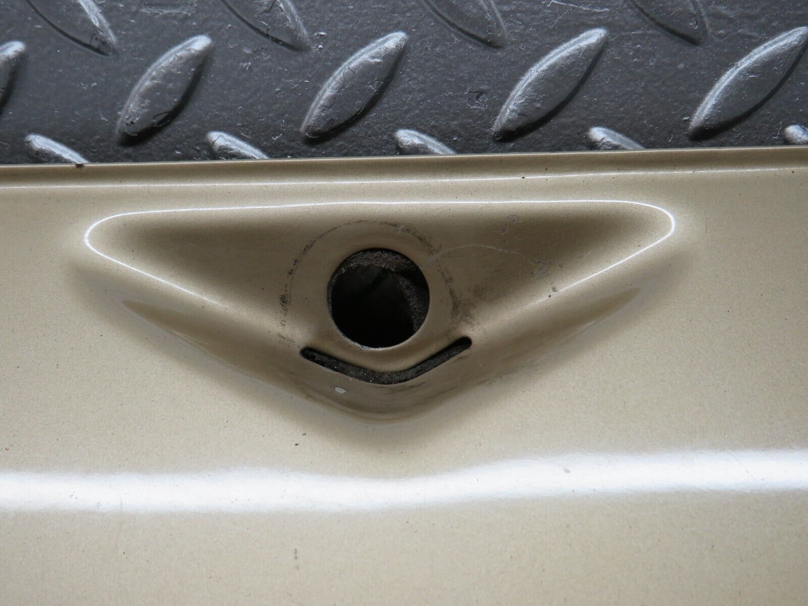 27127 Mercedes-Benz W123 280E Wiper Motor Assembly Cover Access Panel