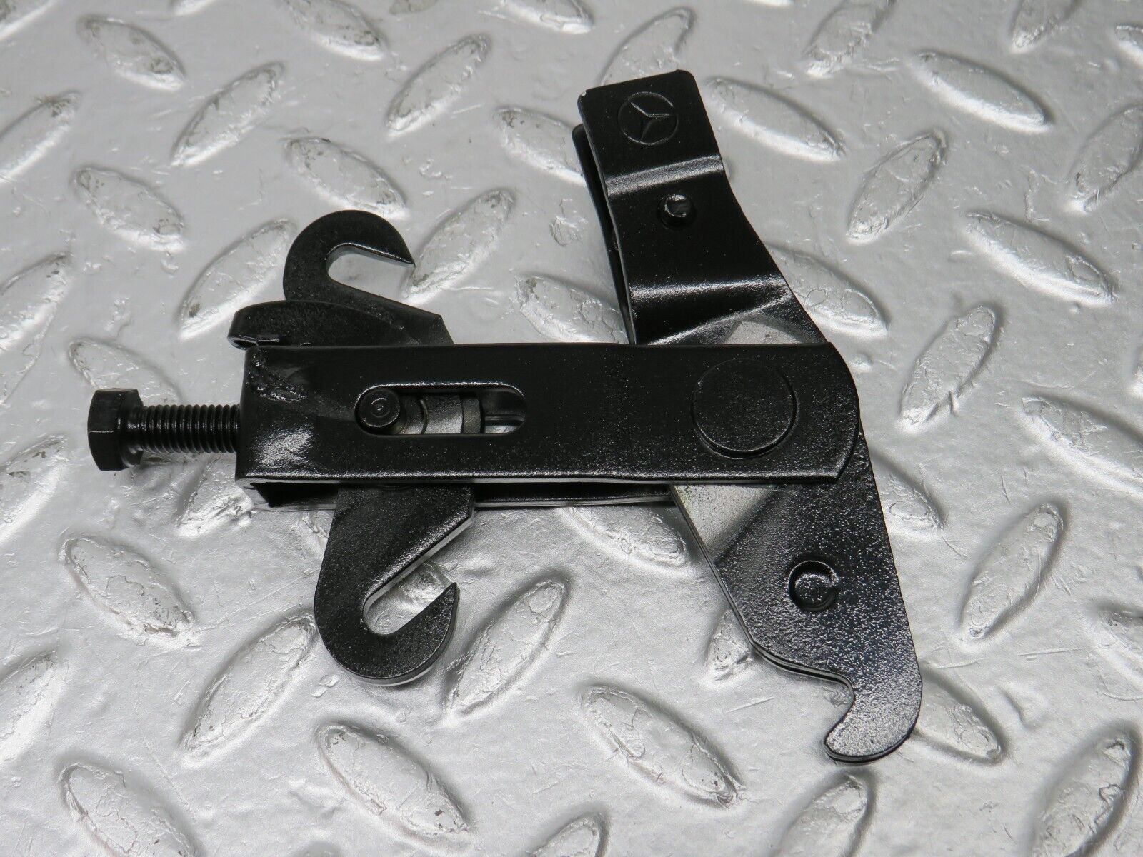 33786 Mercedes-Benz W201 190E 2.0L Handbrake Adjusting Handbrake Regulator