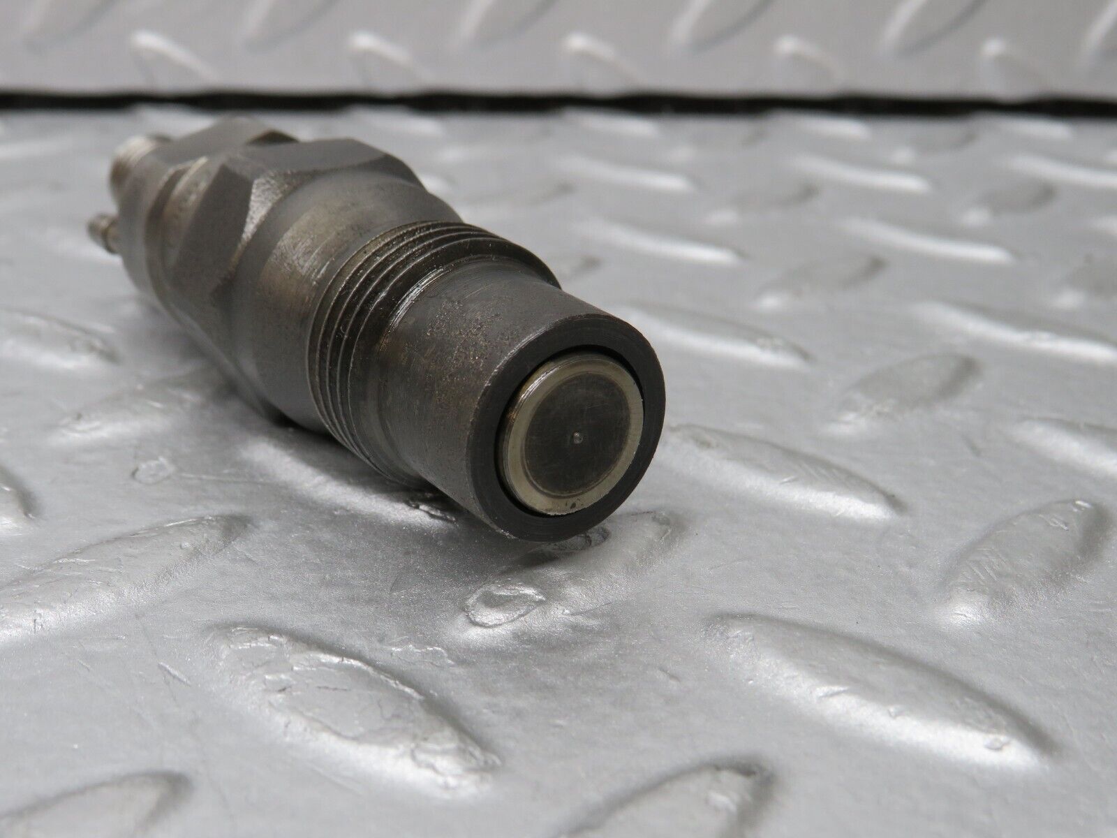 35890 Mercedes-Benz 240D OM616.912 Diesel Fuel Injector Bosch KCA30S35/4