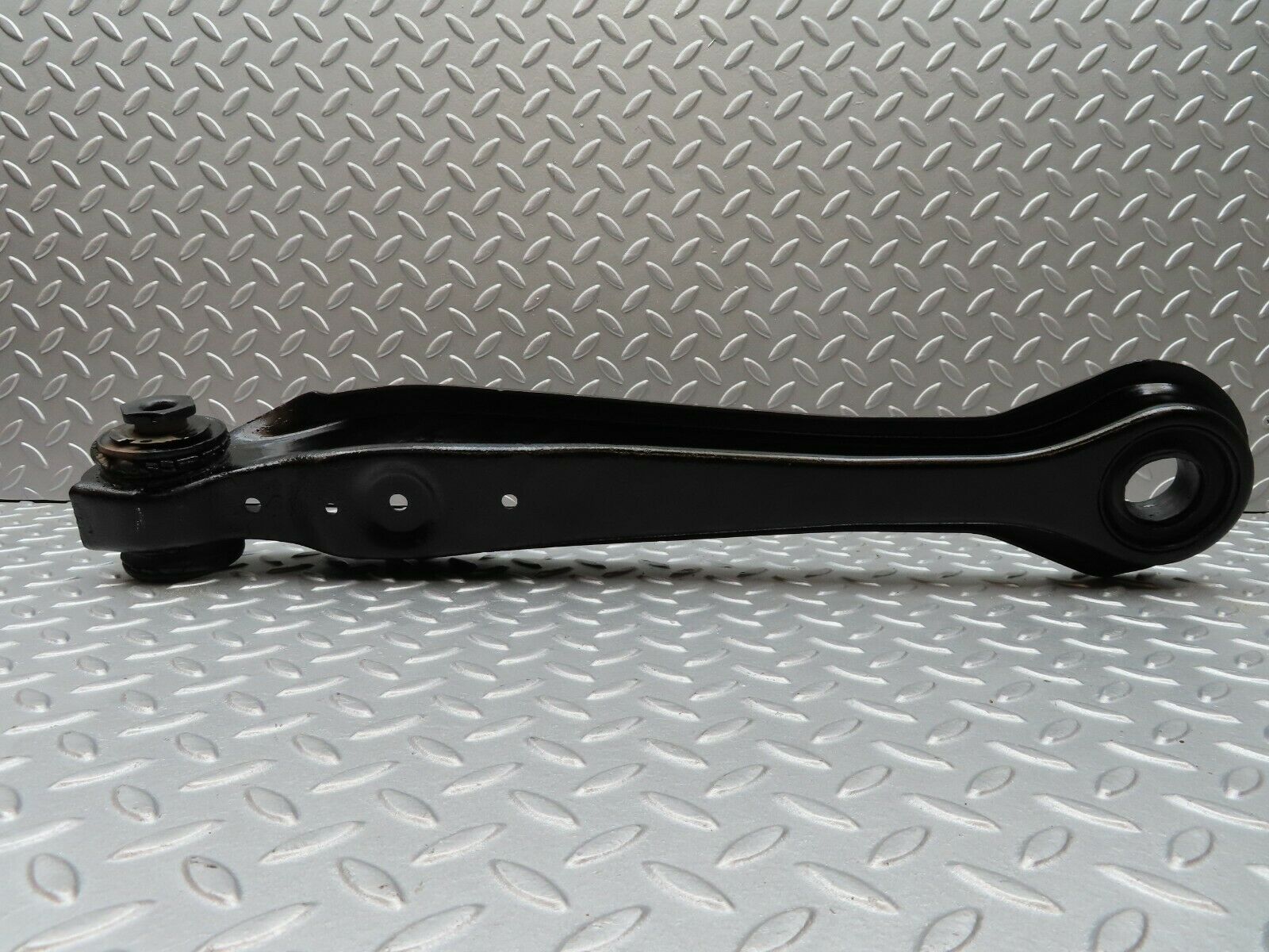 3563 Mercedes-Benz W108 280SE Rear Right Axle Spring Coil Mount