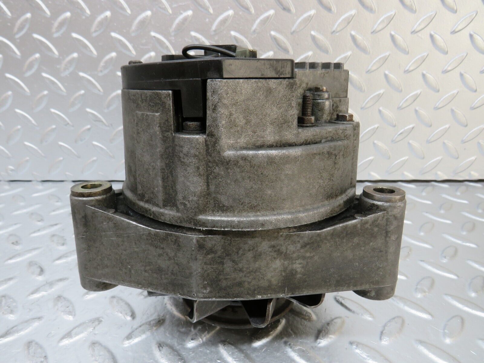 26952 Mercedes-Benz W123 240D Alternator Generator 0310024062