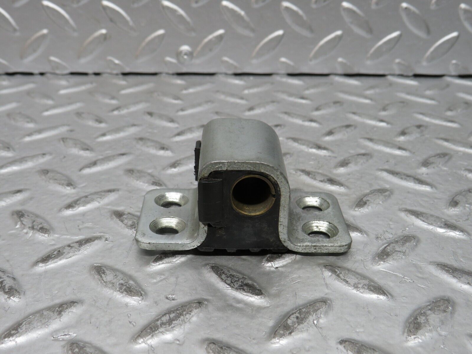 28307 Mercedes-Benz S123 240D Wagon Door Lock Latch Left