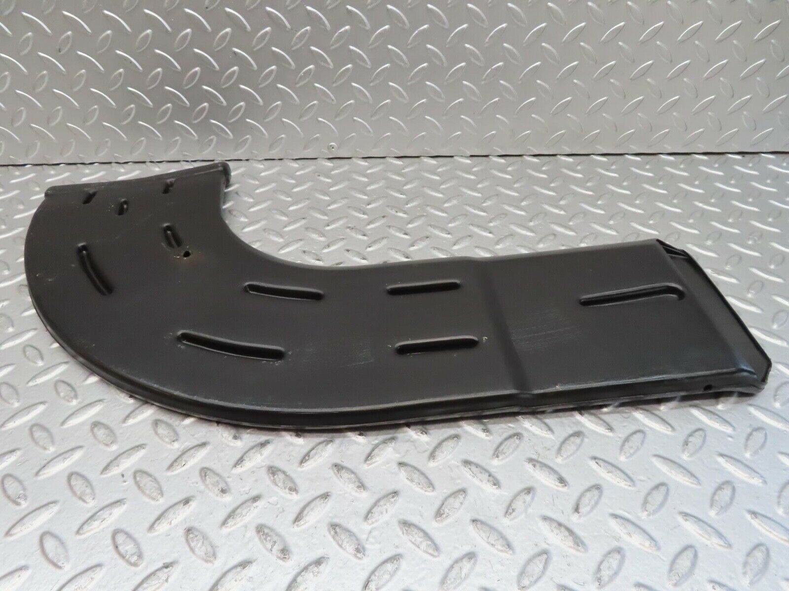 15408 Mercedes-Benz W123 230E Air Duct Heater Ventilation Right 1238311046