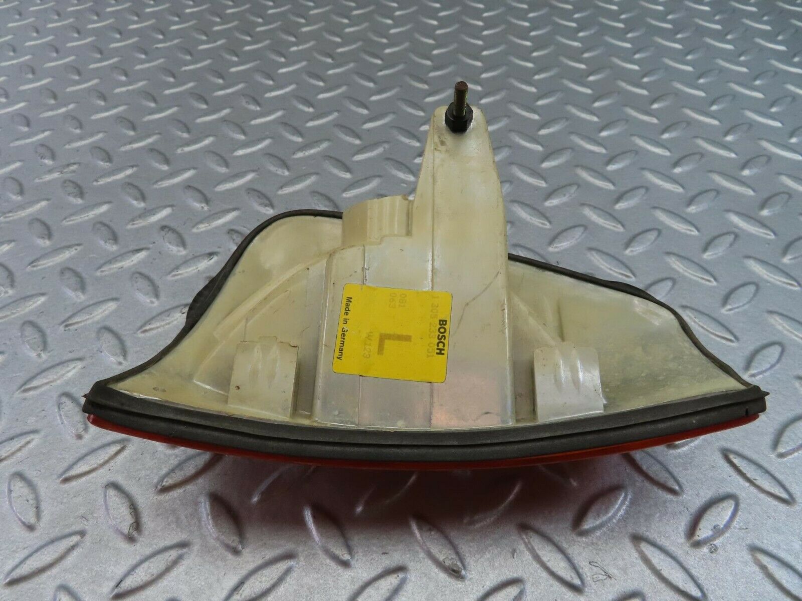 8066 Mercedes-Benz W123 Indicator Light Front Left Bosch 1305233051