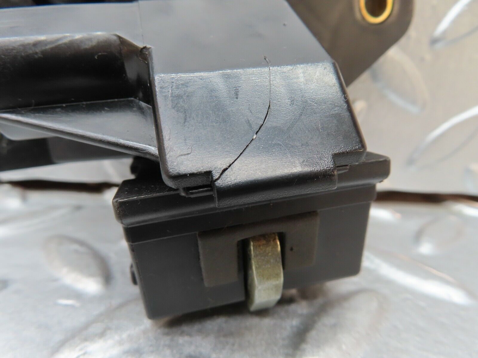 19923 Mercedes-Benz R129 300SL Coupe Trunk Lock 1298201810