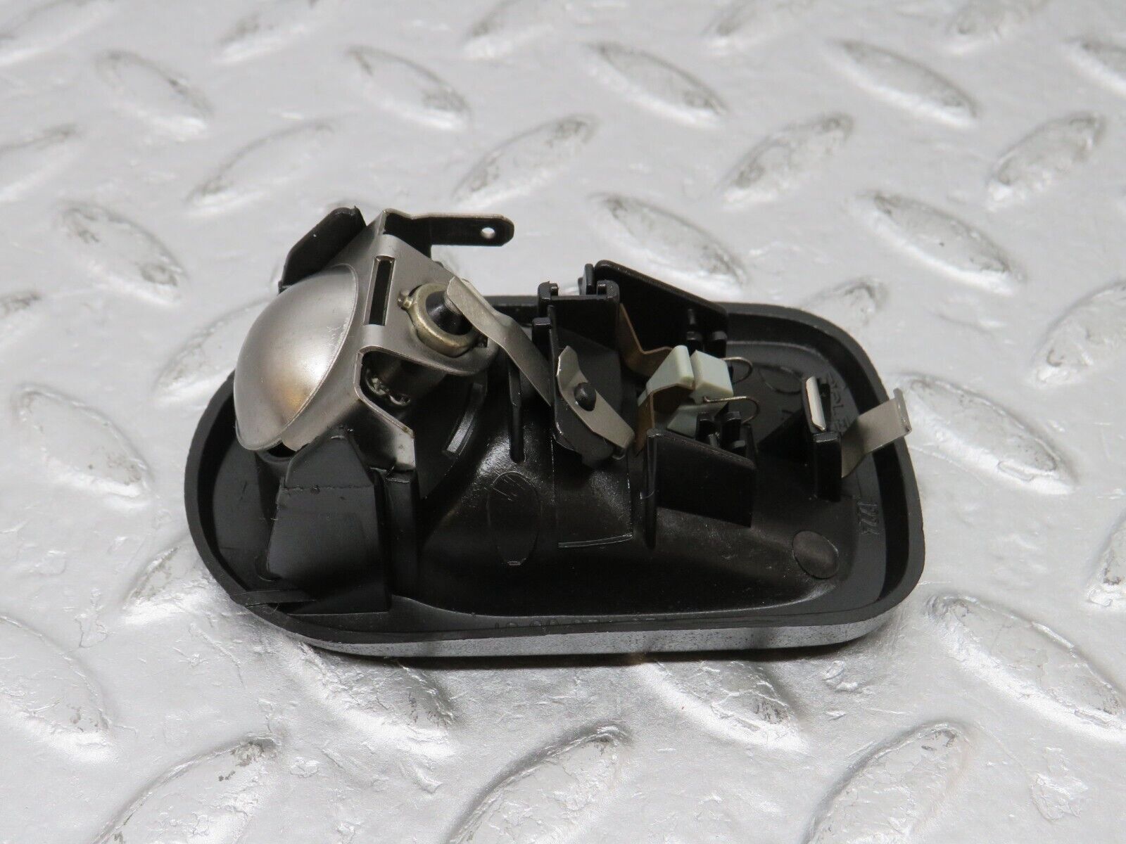 36078 Mercedes-Benz W126 420SE Rear Left Interior Light 1268200301