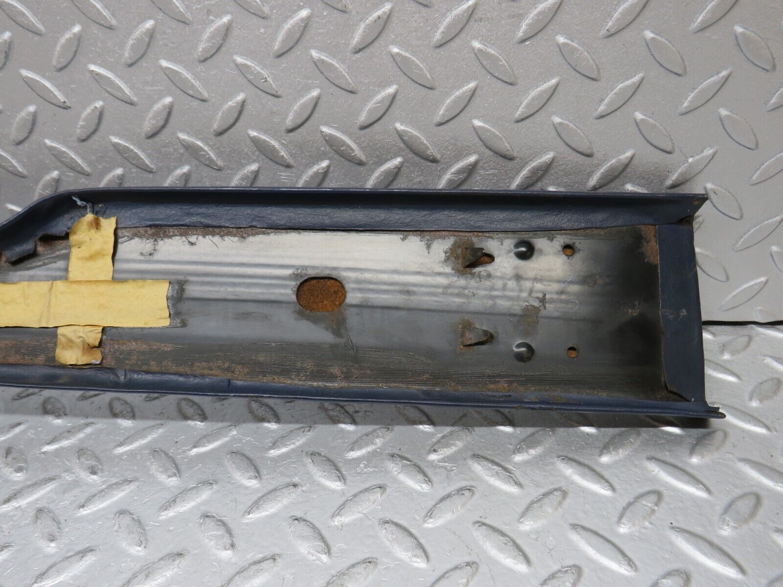 37334 Mercedes-Benz W109 300SEL B Pillar Cover Panel Right Side Blue