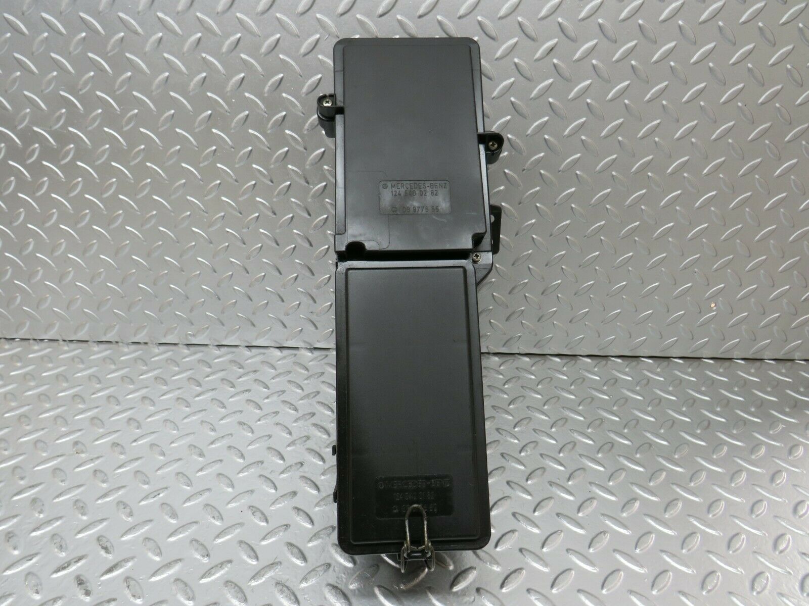 24354 Mercedes-Benz S124 220TE Wagon Fuse Box 1245401850 1245400282 1245400182