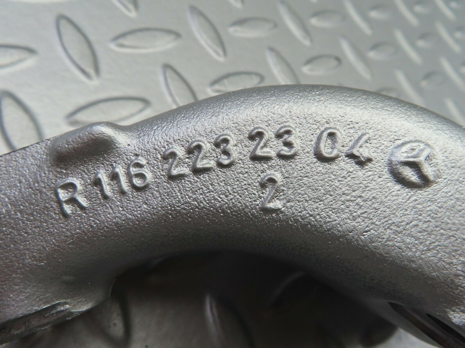 7064 Mercedes-Benz C107 350SLC Coupe Engine Mount Bracket Right Side 1162232304