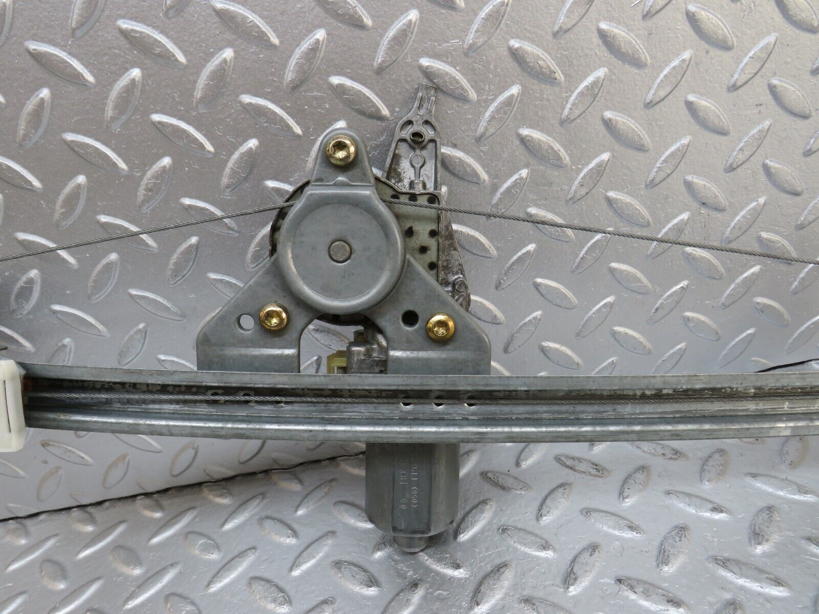 33257 Mercedes-Benz W202 C180 Rear Left Power Window Regulator 0130821637