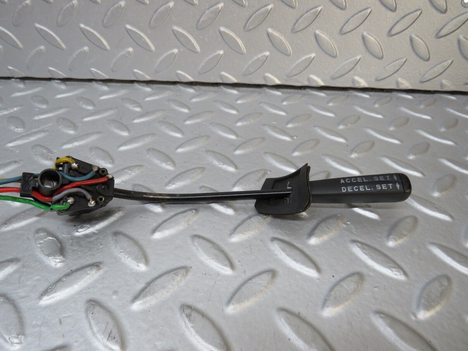 36977 Mercedes-Benz C126 420SEC Coupe Cruise Control Stalk