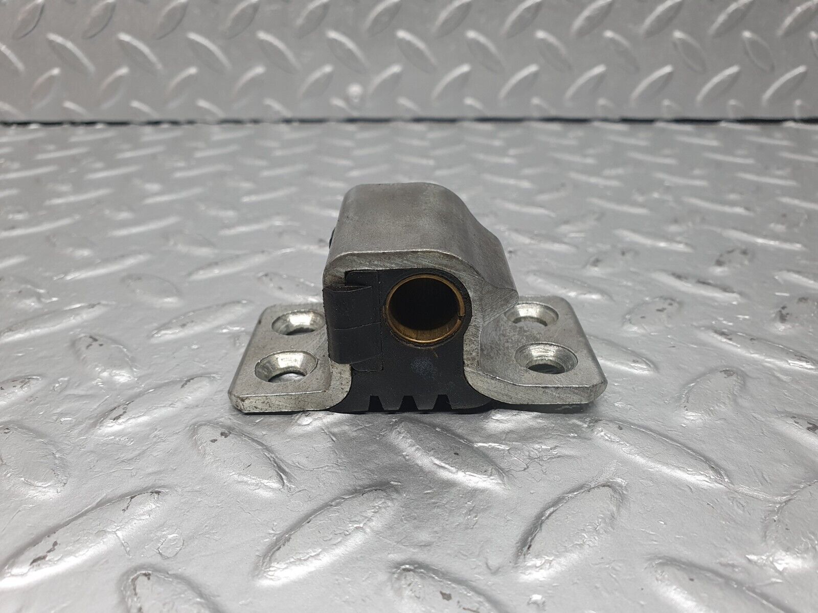 40914 Mercedes-Benz W126 300SE Door Lock Latch Left Side