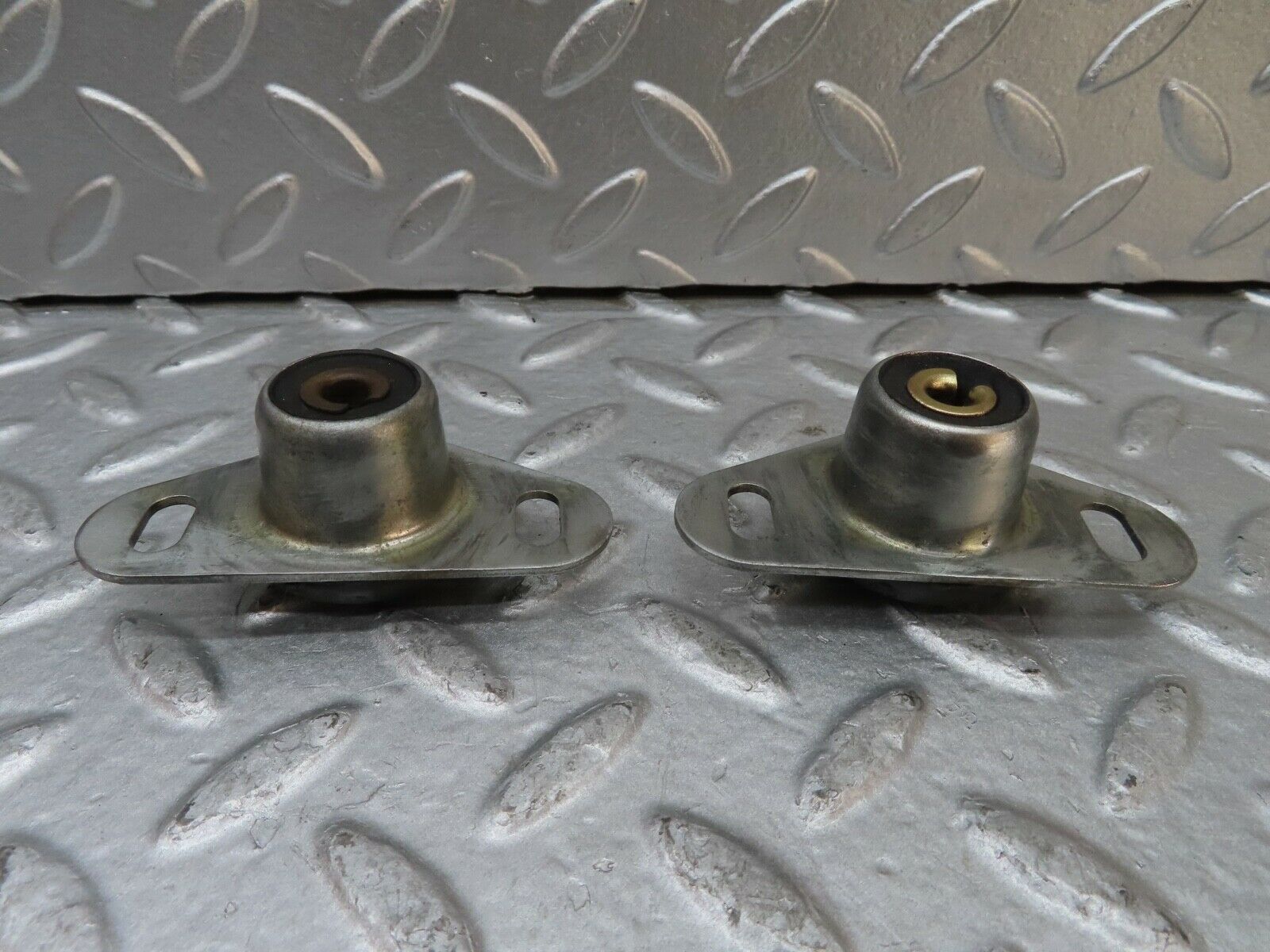 20043 Mercedes-Benz R129 300SL Coupe Roof Lock Latch Pair 1296300320