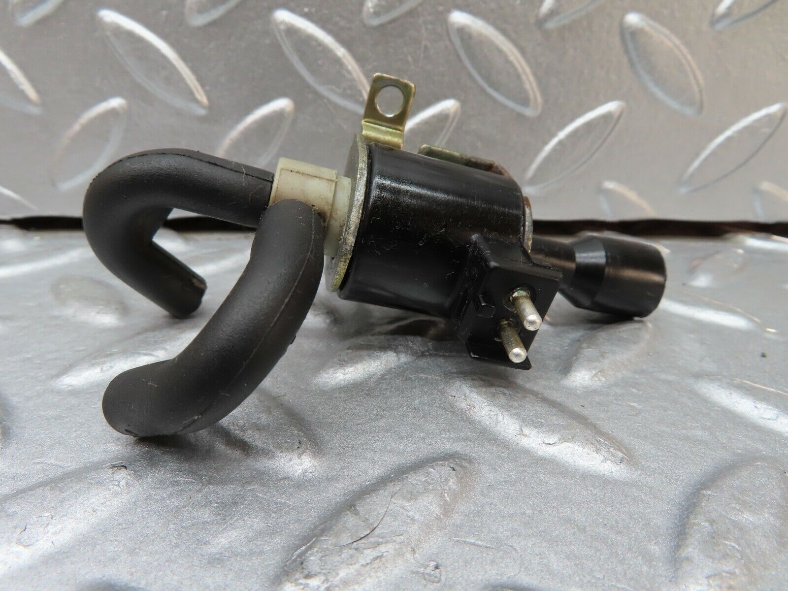 19921 Mercedes-Benz R129 300SL Coupe Vacuum Valve Solenoid 1170780981