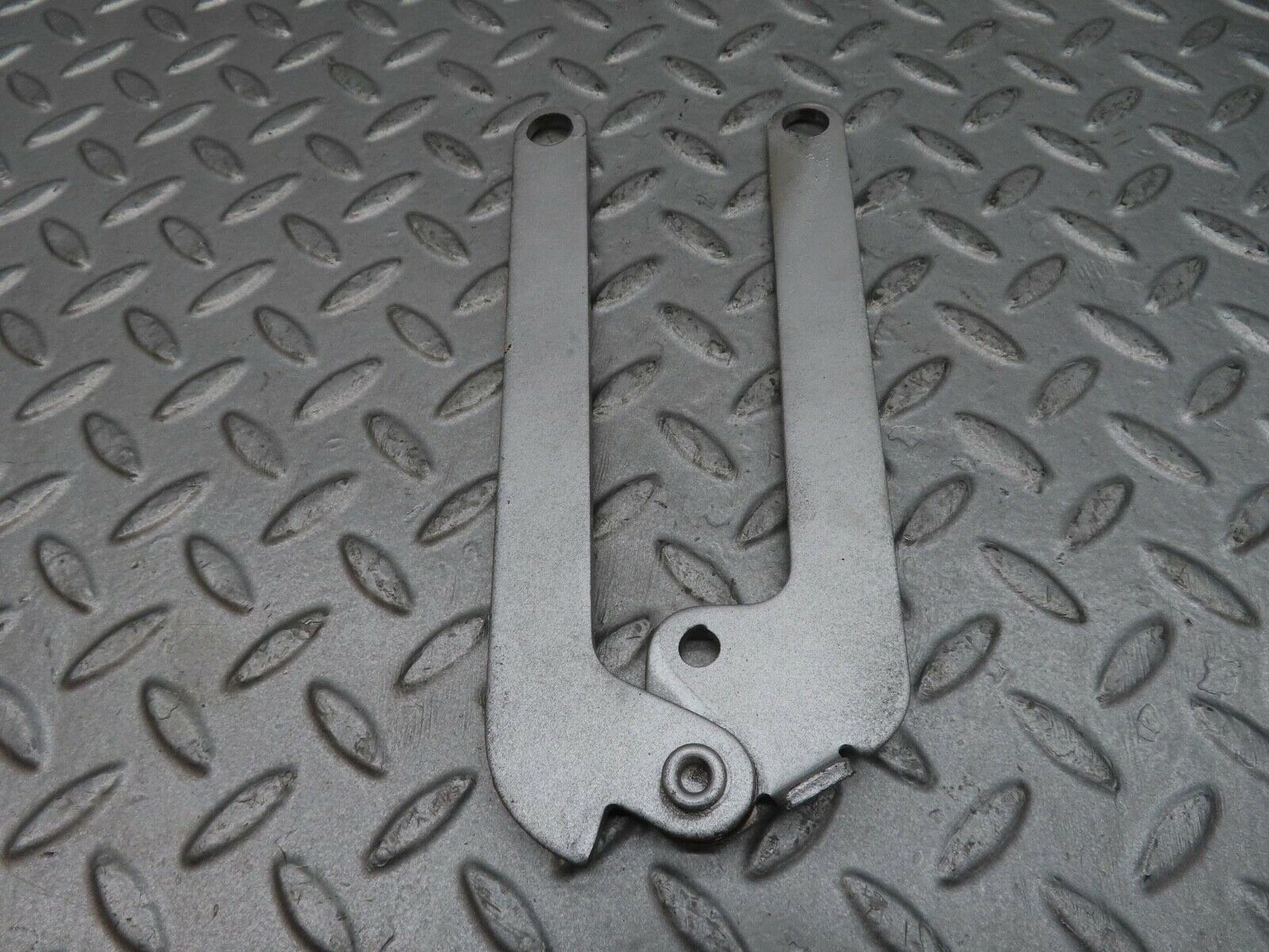 12288 Mercedes-Benz W108 280SE 3.5 Bonnet Hinge Right Side