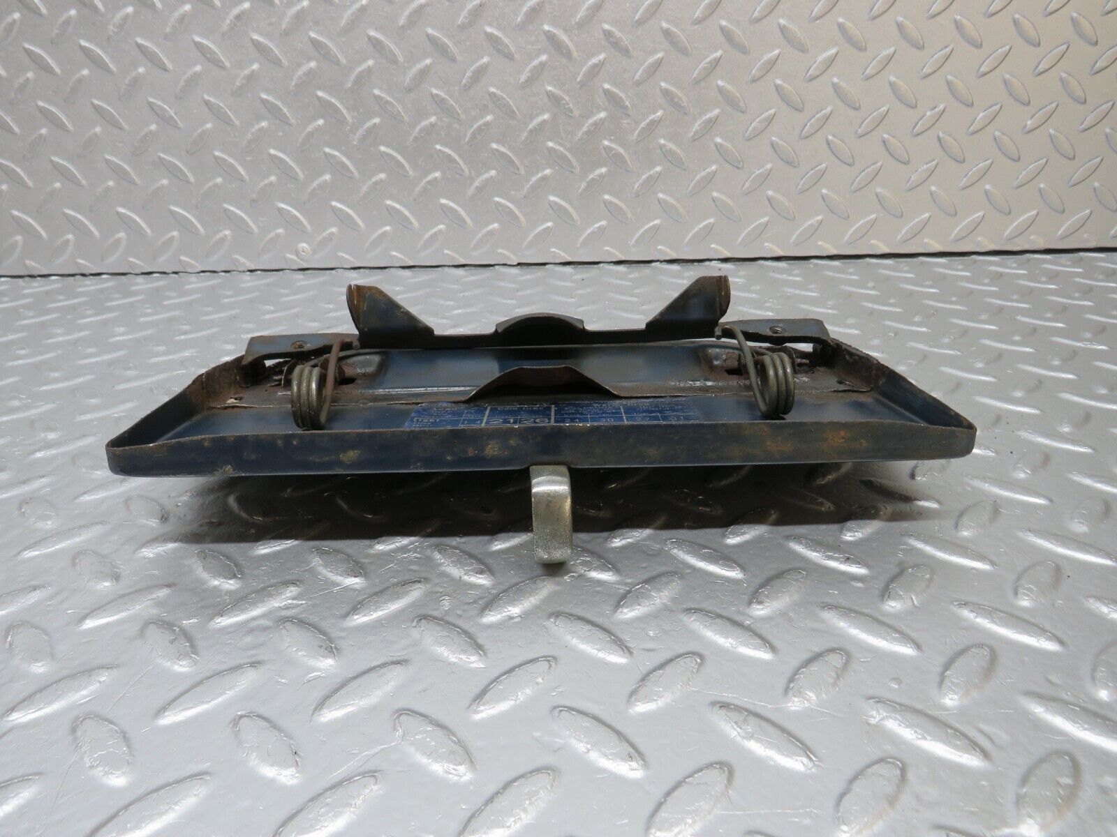 40350 Mercedes-Benz W110 230 Fuel Tank Flap Cap 0005848139