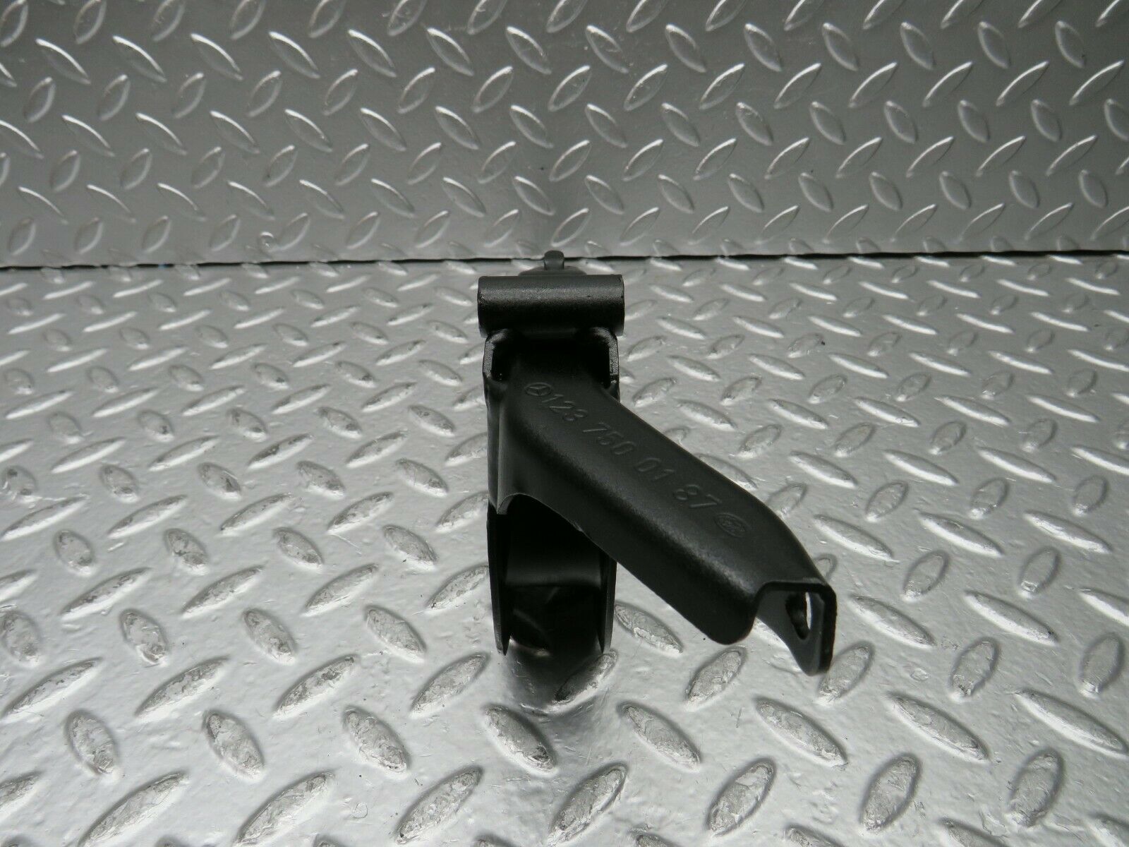 23050 Mercedes-Benz C123 230CE Coupe Trunk Lid Hinge Left Side 1237500187