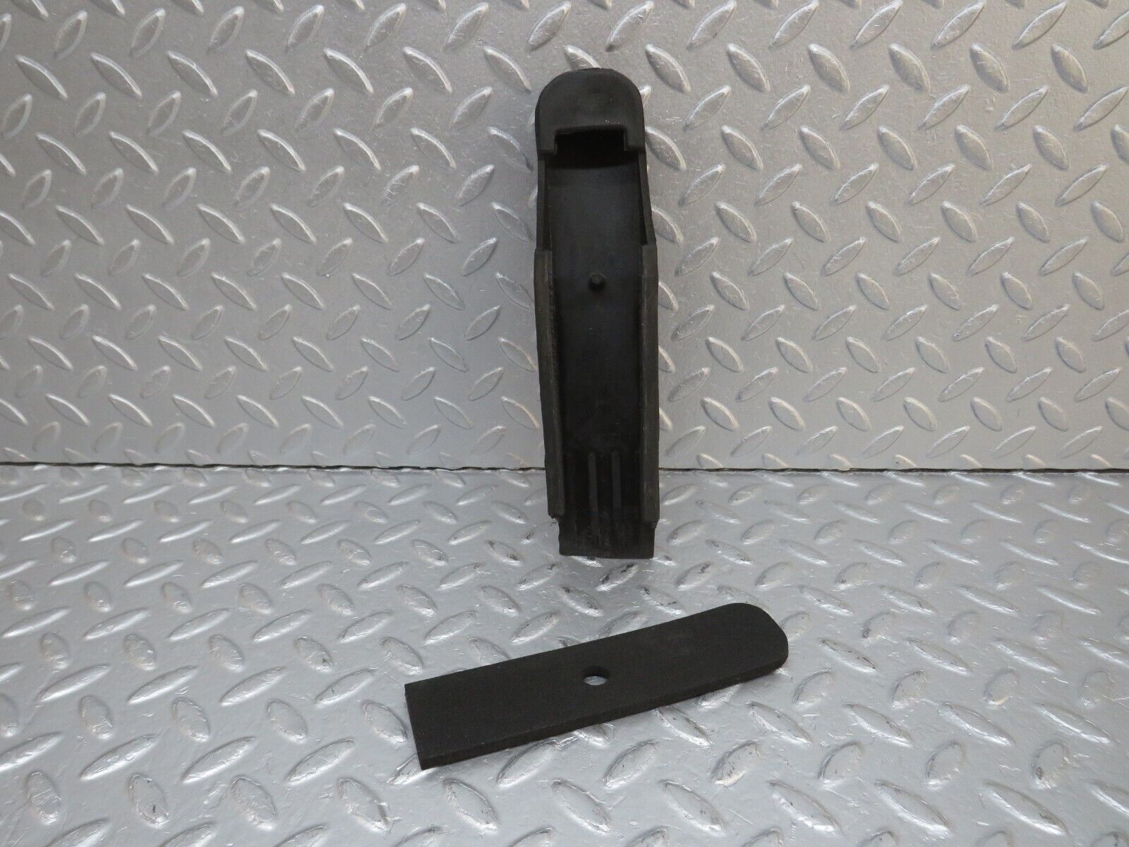 40218 Mercedes-Benz W110 230 Accelerator Pedal Rubber 1103000002