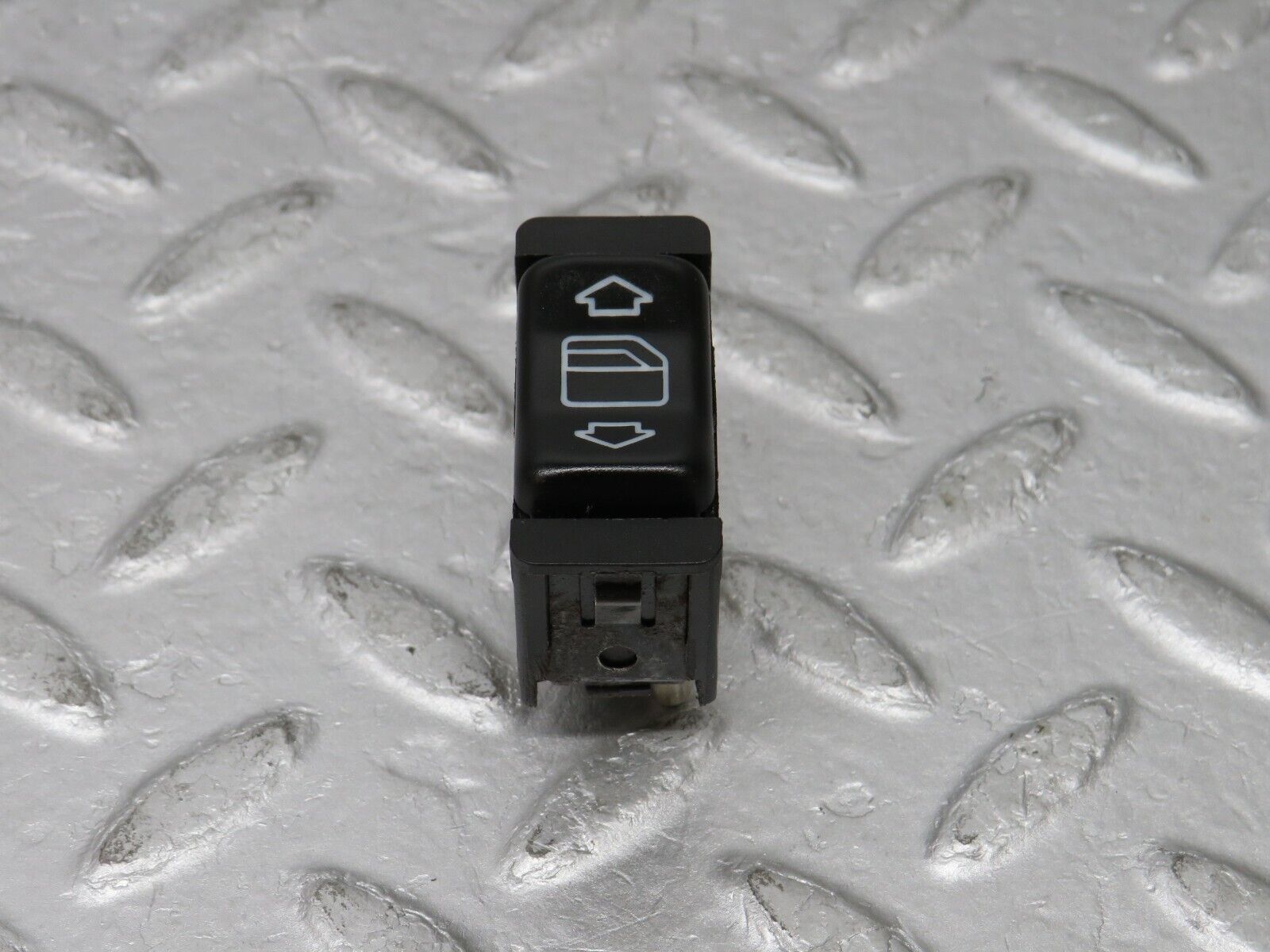 36085 Mercedes-Benz W126 420SE Rear Electric Window Switch 1268206310