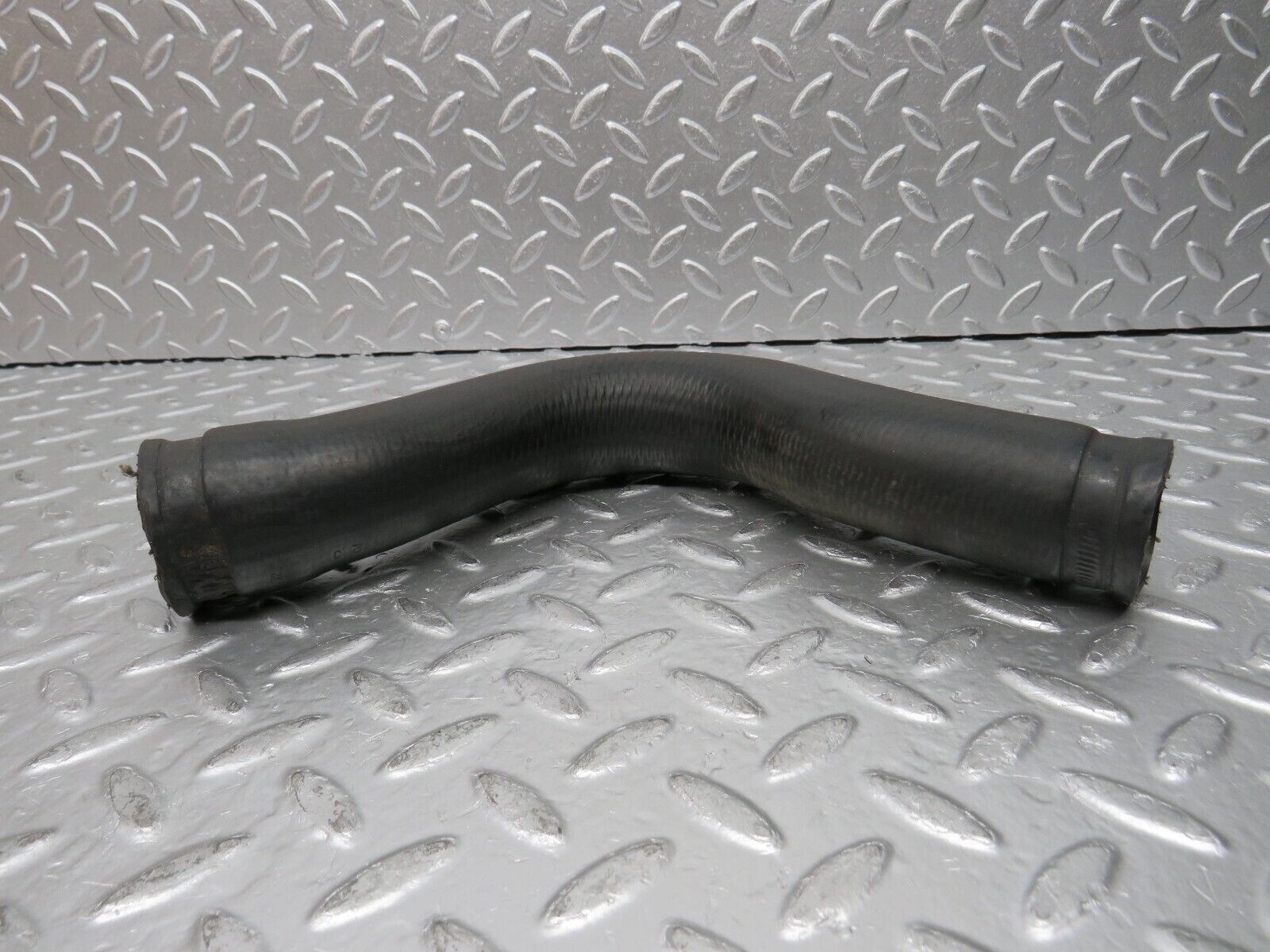 30460 Mercedes-Benz W124 230E Radiator Hose Pipe 1245010582