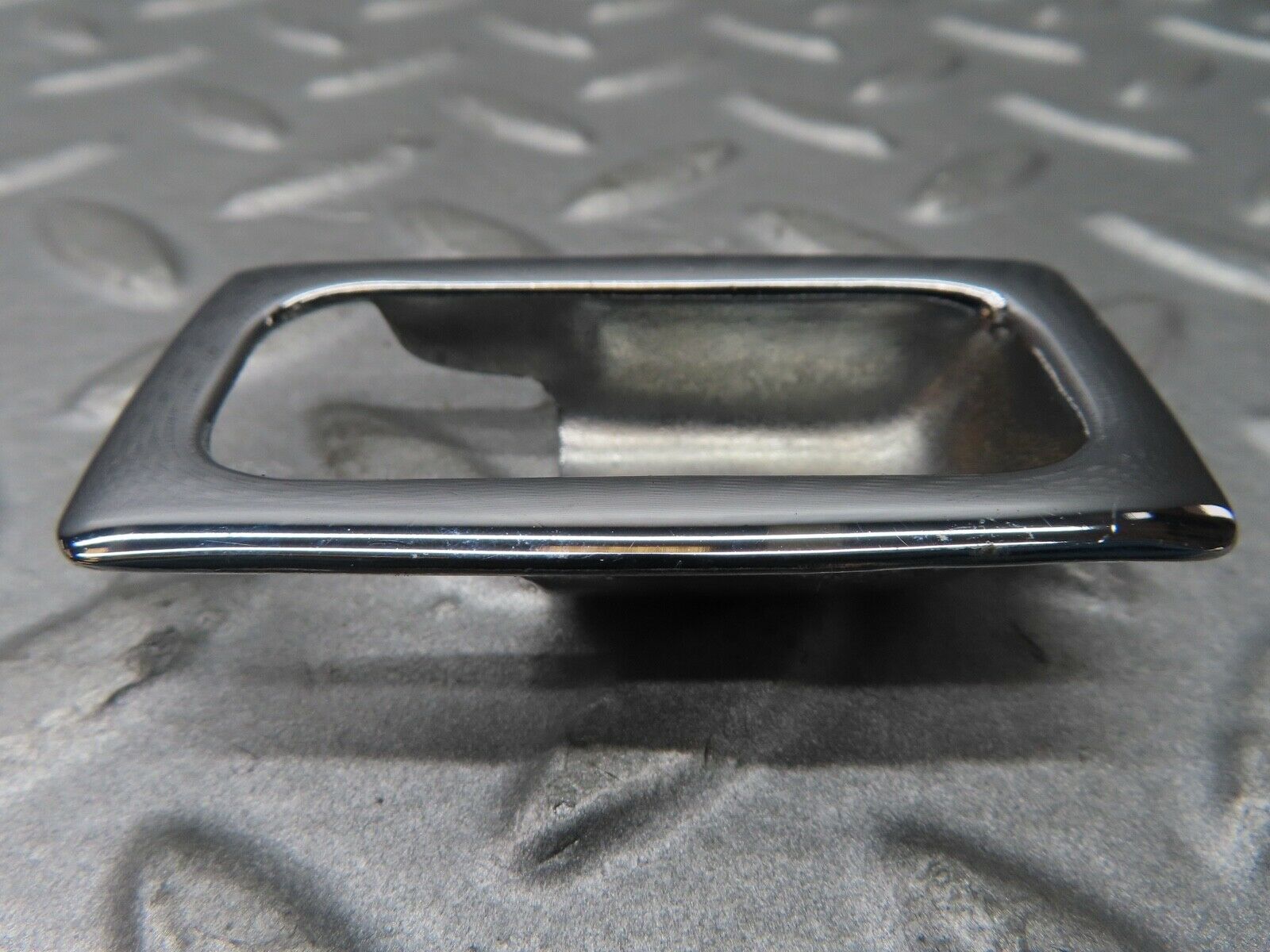 16985 Mercedes-Benz C123 280CE Coupe Door Lock Handle Surround Chrome