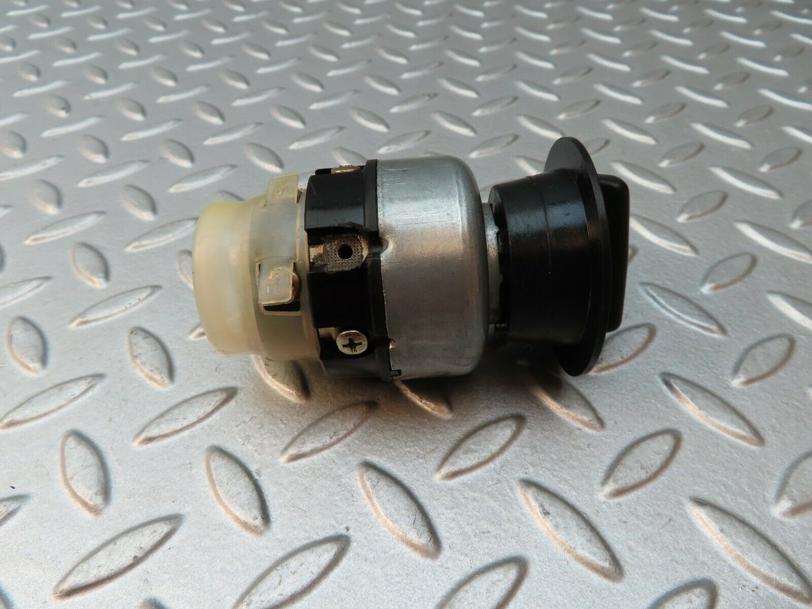 4338 Mercedes-Benz W123 230E Headlight Switch