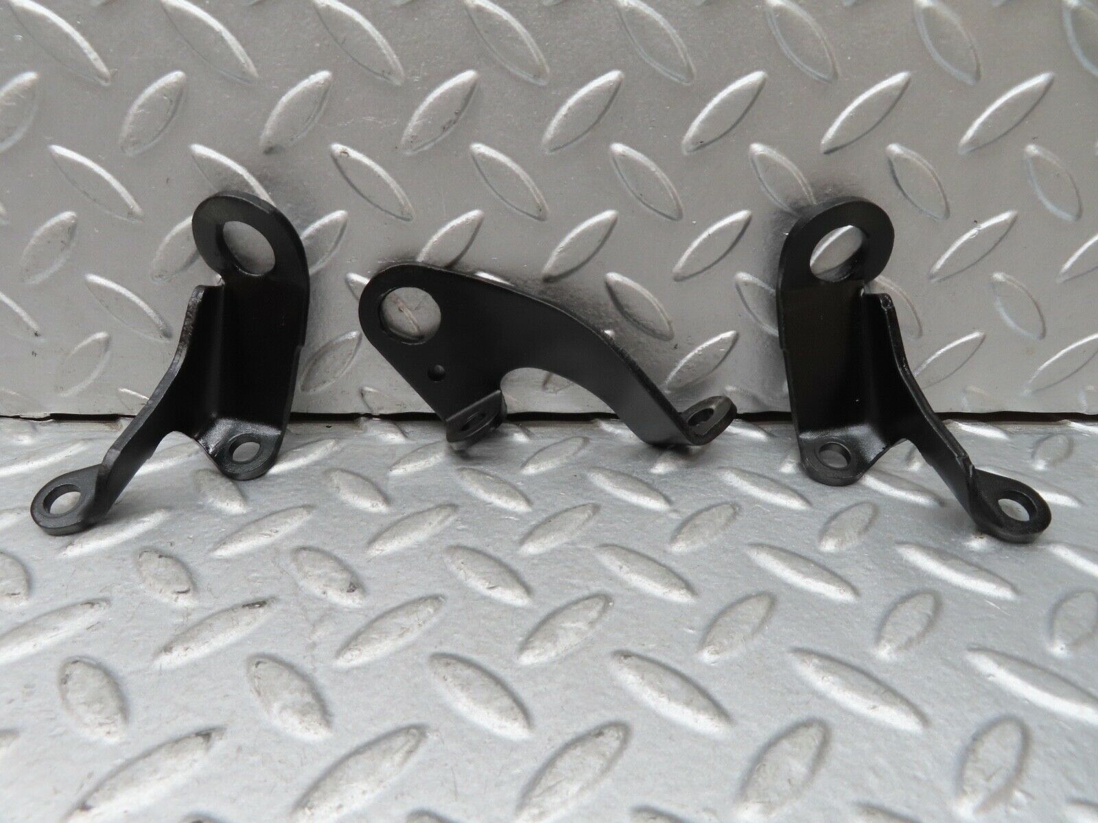 17794 Mercedes-Benz W116 450SEL Engine Lifting Eyes Hooks