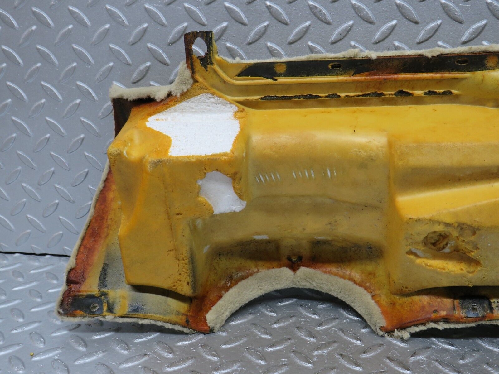 38376 Mercedes-Benz R129 280SL Coupe Under Dash Panel Beige