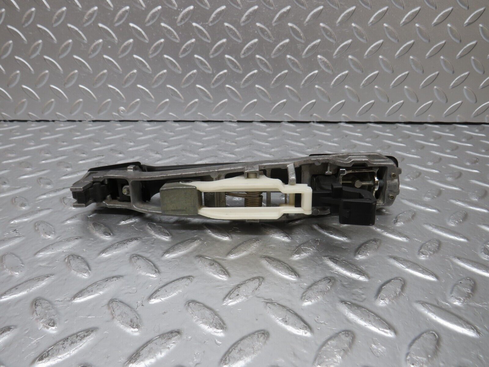 30475 Mercedes-Benz W124 230E Rear Right Exterior Door Handle