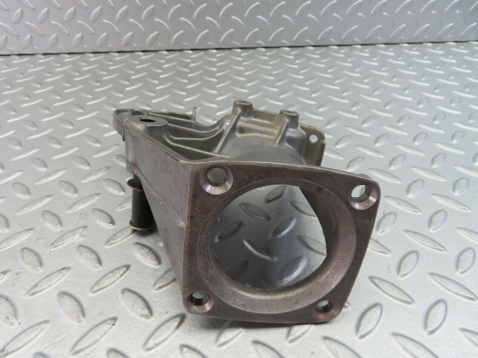 7674 Mercedes-Benz S123 230TE Wagon Brake Pedal Bracket Support 1232900219