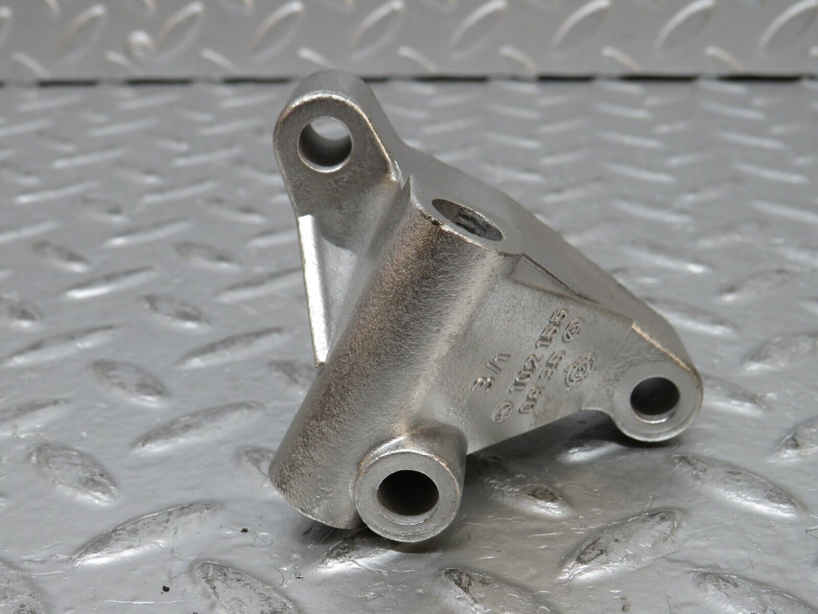 31770 Mercedes-Benz W201 190LE 1.8L Alternator Generator Support 1021550835