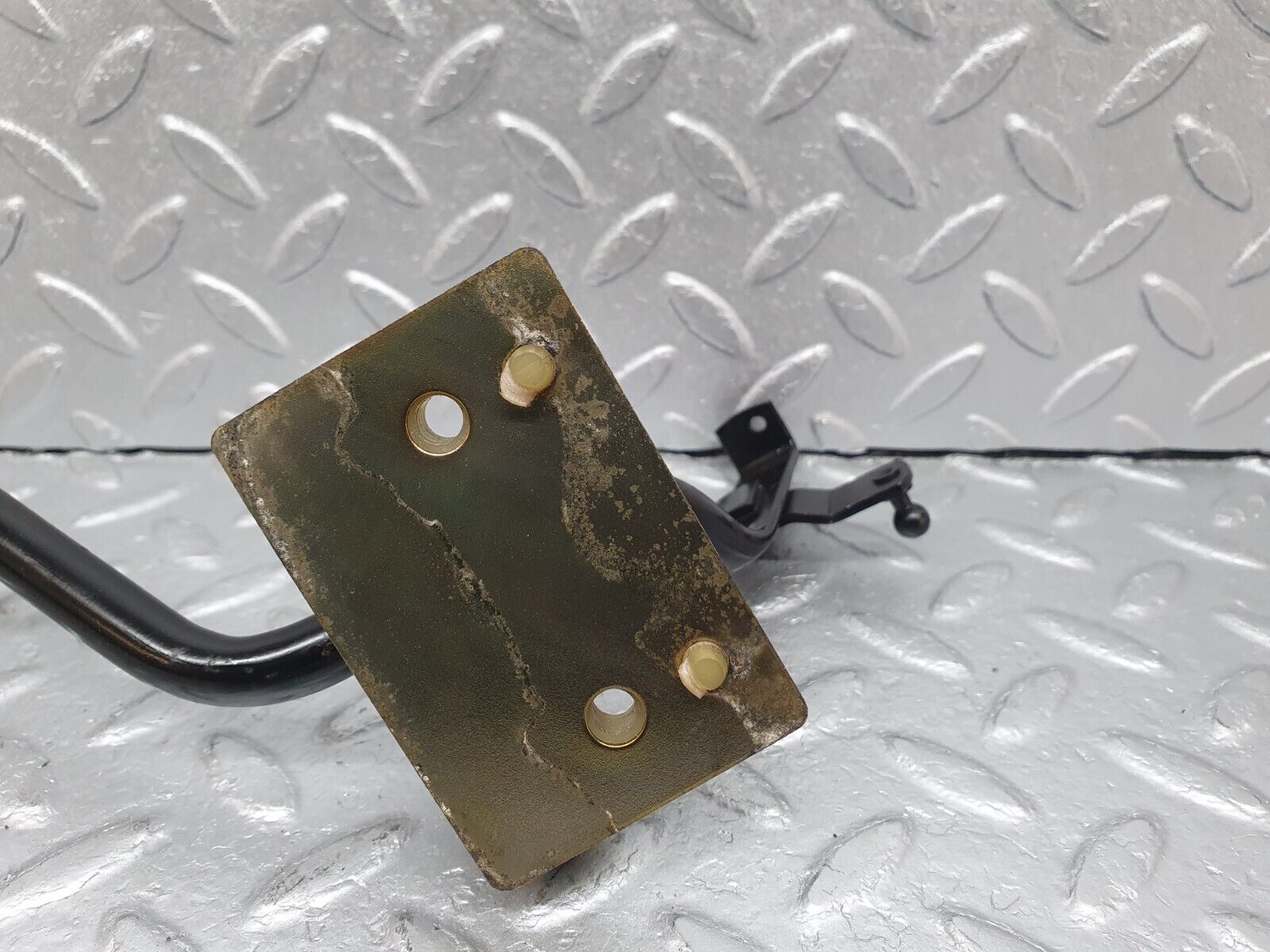 41022 Mercedes-Benz W126 300SE Accelerator Pedal Linkage