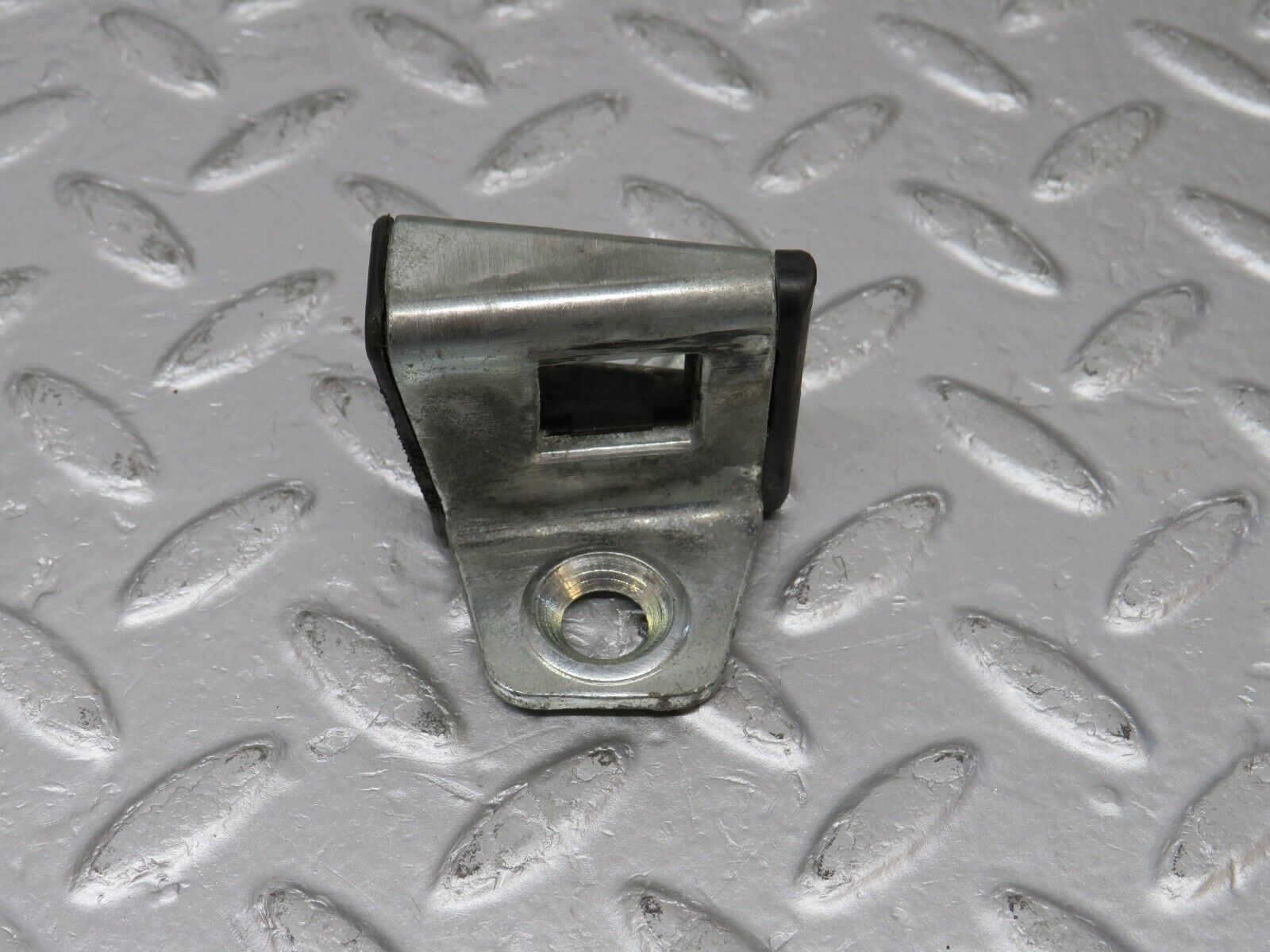 38833 Mercedes-Benz W201 190E 2.6L Door Lock Latch