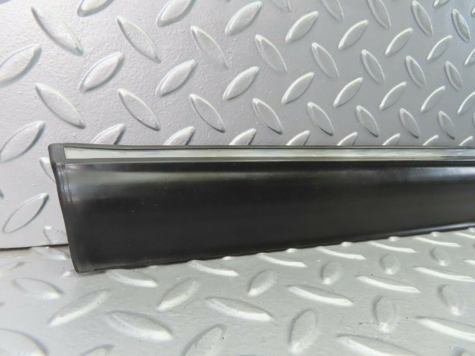 10124 Mercedes-Benz C123 230CE Coupe Left Door Lower Trim