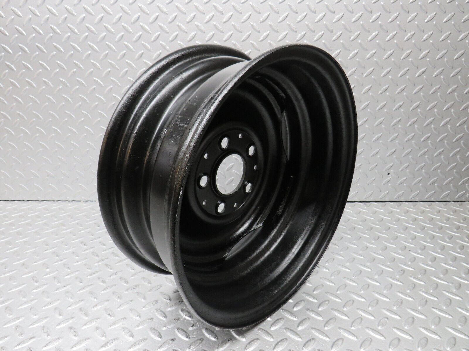 37730 Mercedes-Benz W109 300SEL Steel Wheel 5.5x2Jx14H2 1154001302