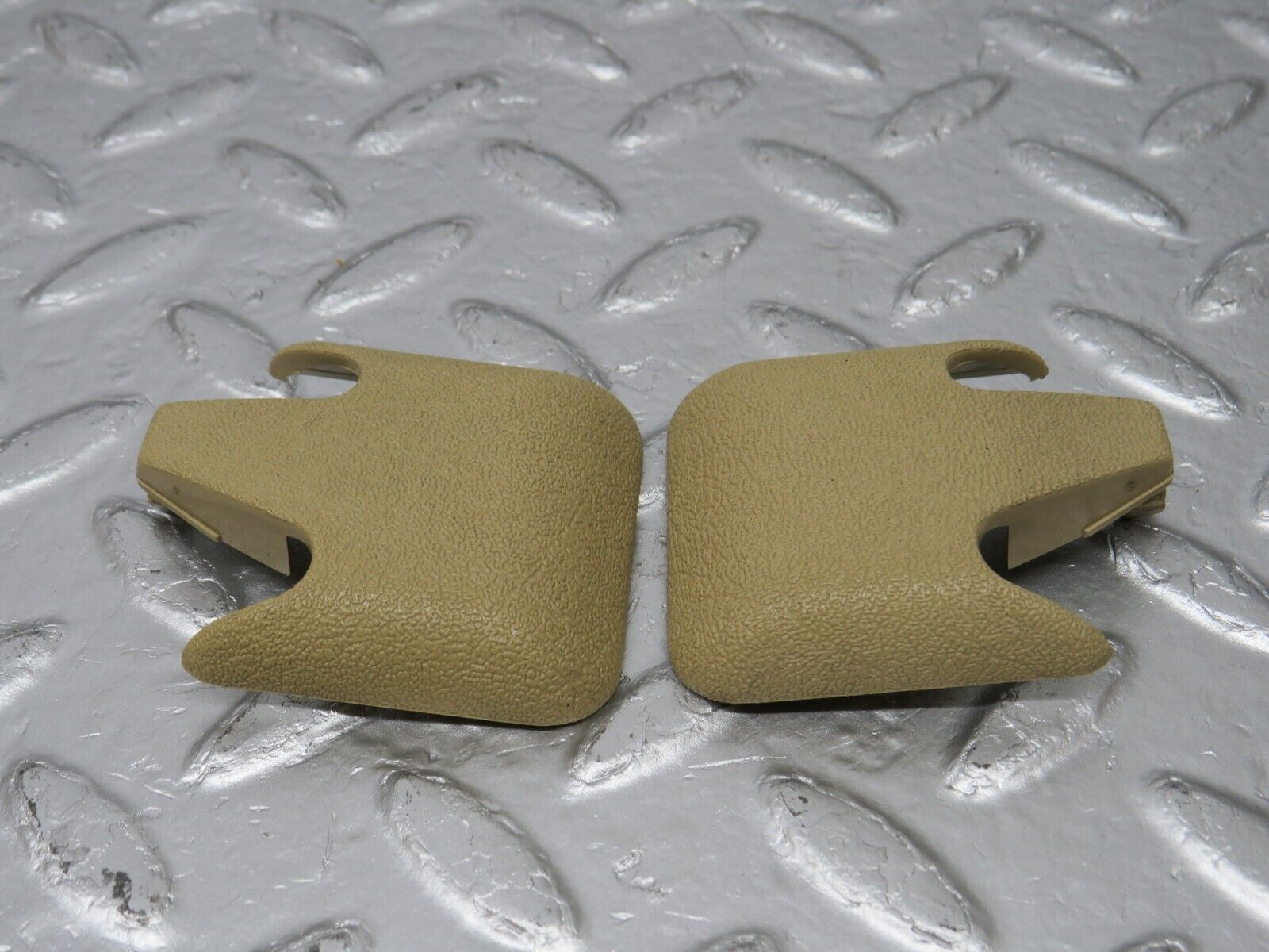 34107 Mercedes-Benz W124 260E Front Seat Rail Trim Cover 1246842218 1246842118