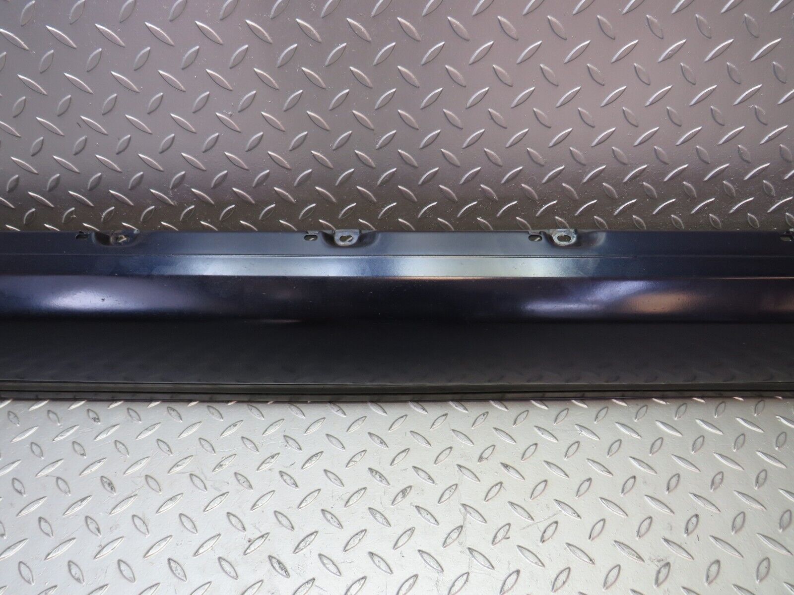 25701 Mercedes-Benz W124 280E Side Skirt Right Side 1246902440