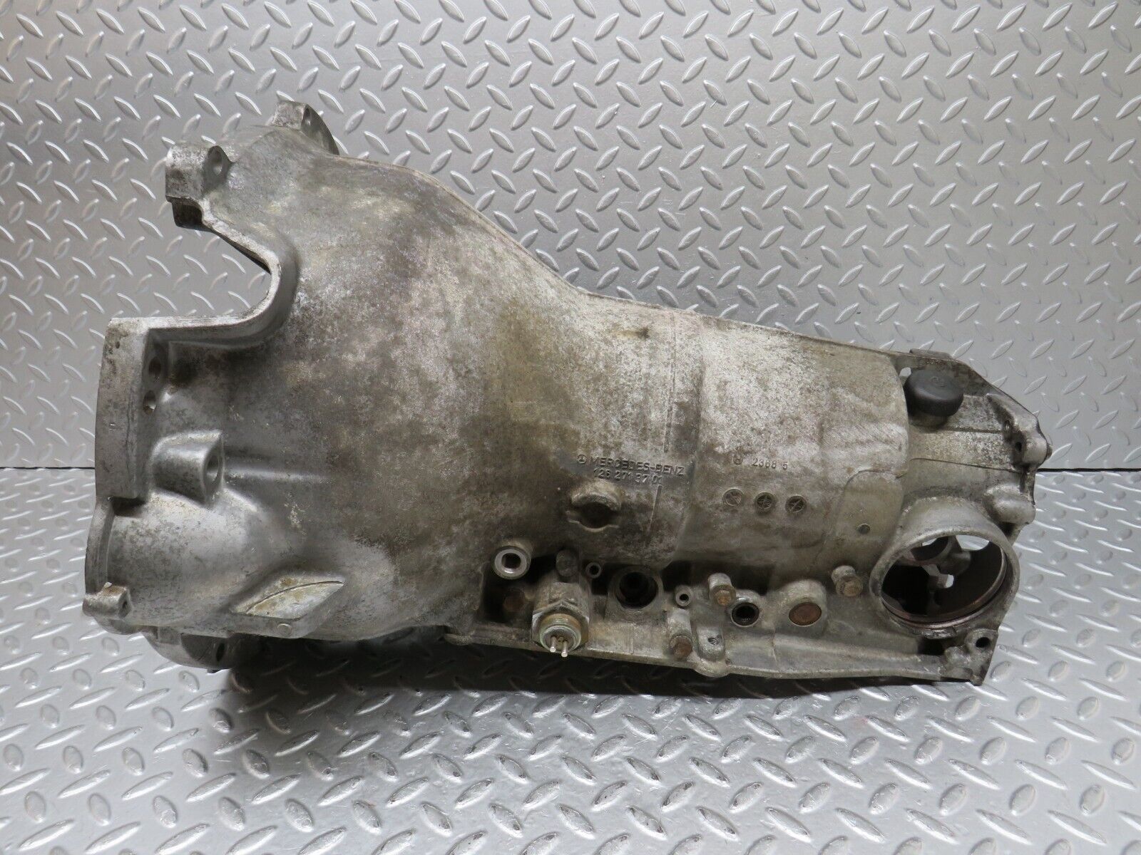 36399 Mercedes-Benz W126 420SE Automatic Gearbox Housing 722.355 1262706201 1262713701