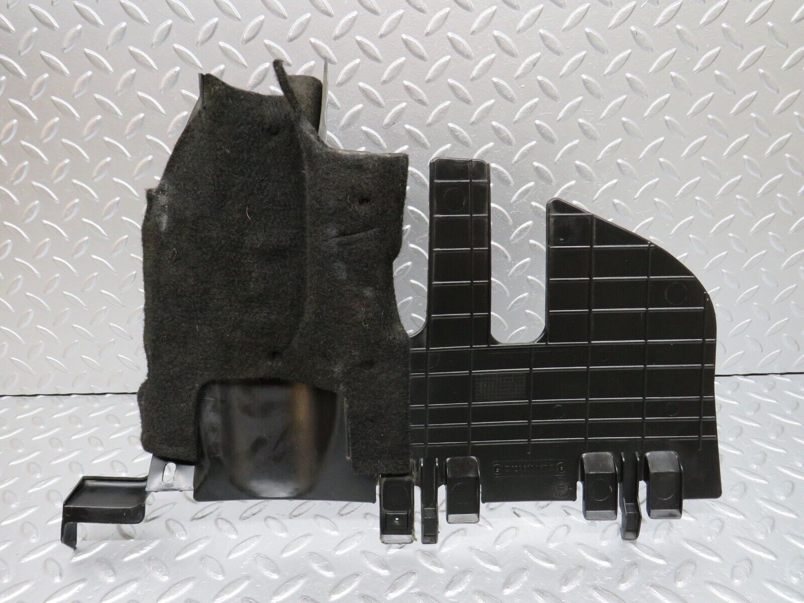 32505 Mercedes-Benz S124 300TE Wagon Front Right Under Dash Panel 1246802217