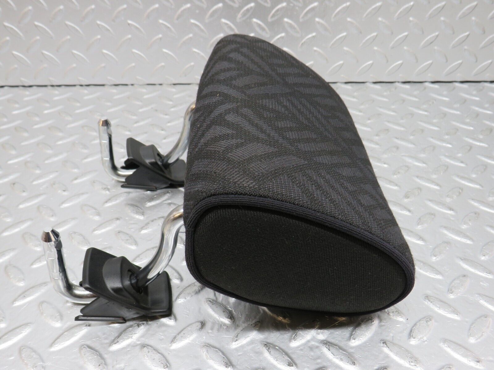 33389 Mercedes-Benz W202 C180 Rear Headrest