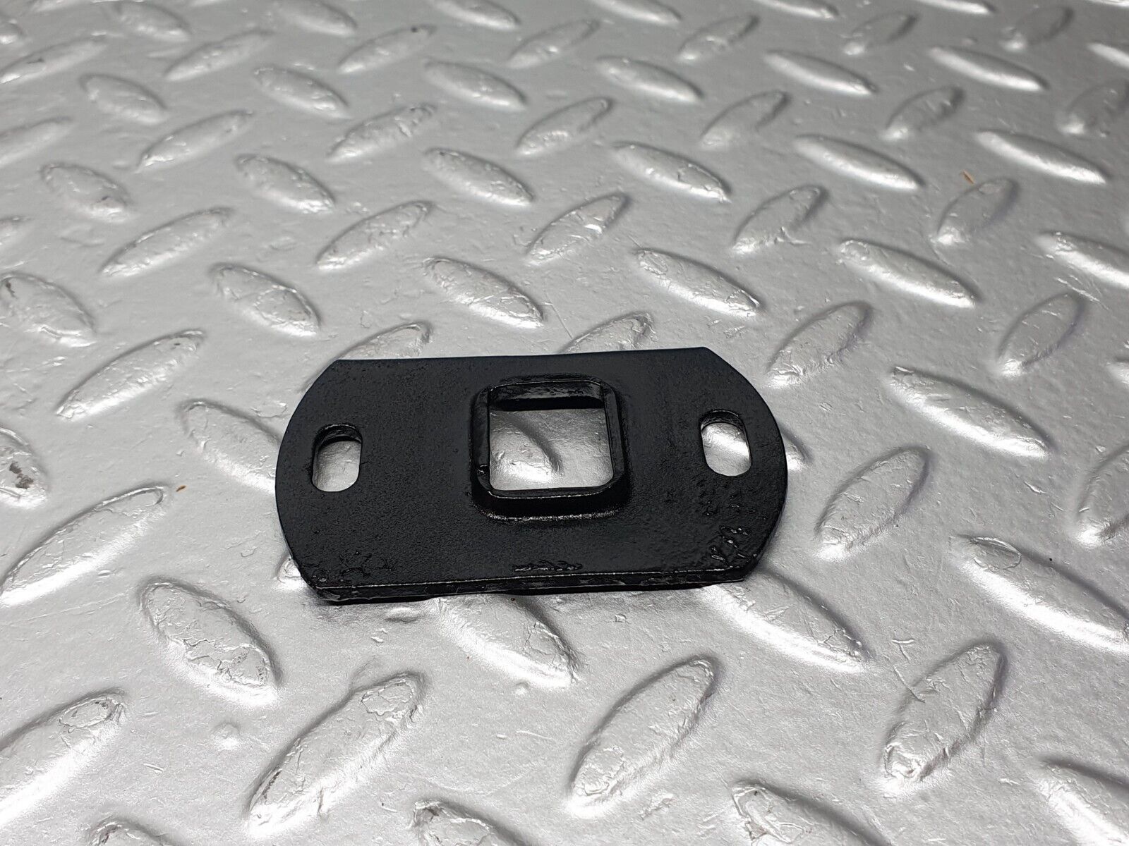 40774 Mercedes-Benz W111 220S Bonnet Lock Latch