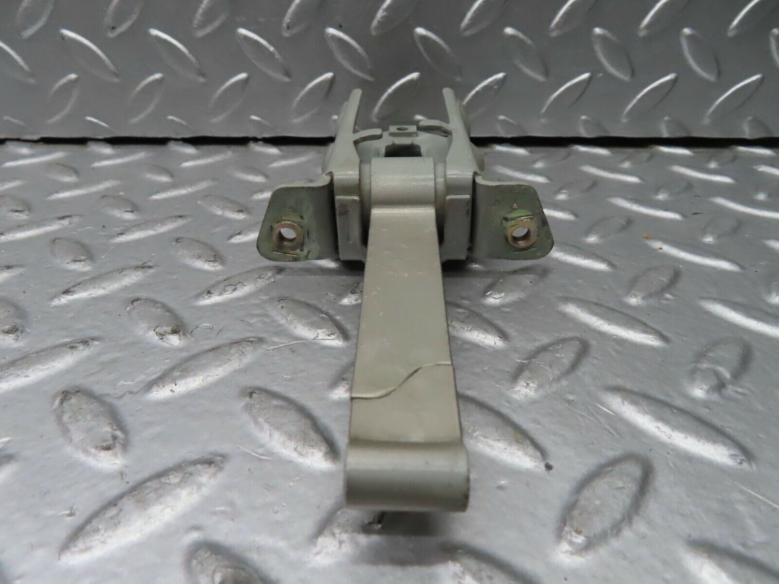 21513 Mercedes-Benz W126 300SE Door Safety Check Strap