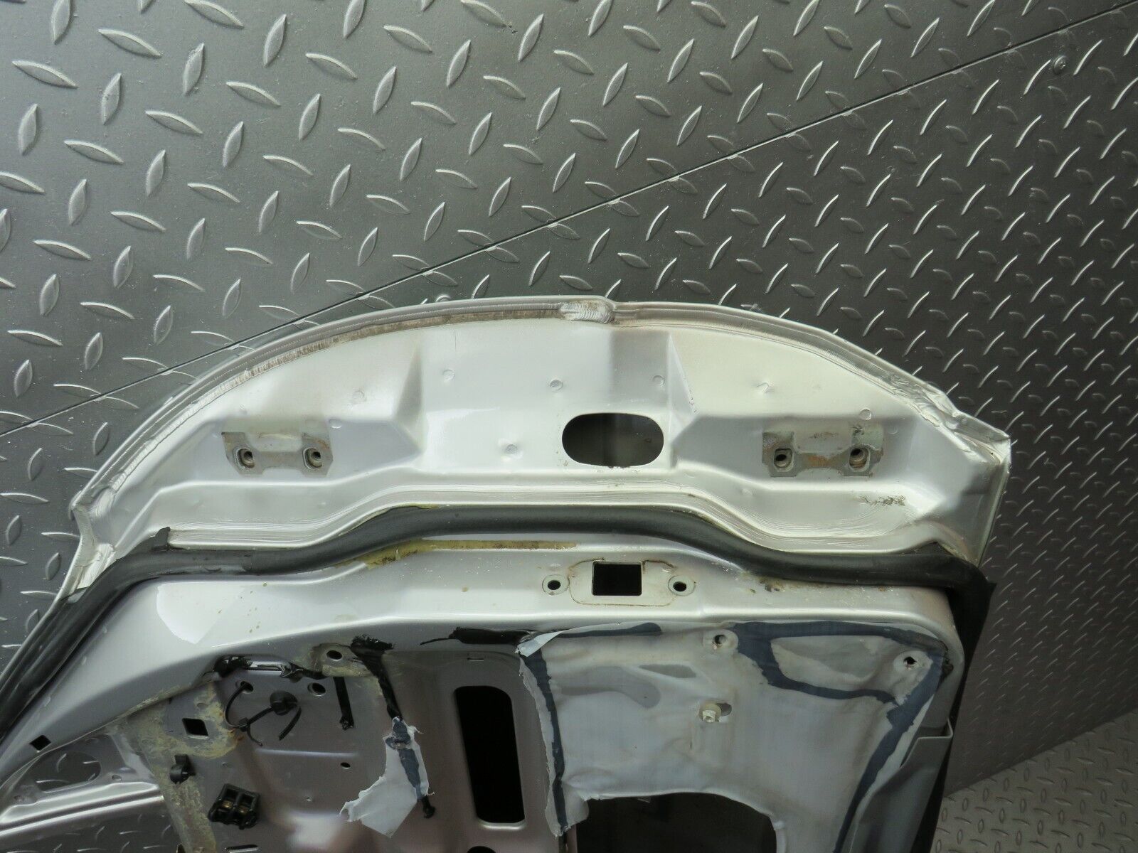 39540 Mercedes-Benz R129 320SL Coupe Left Door