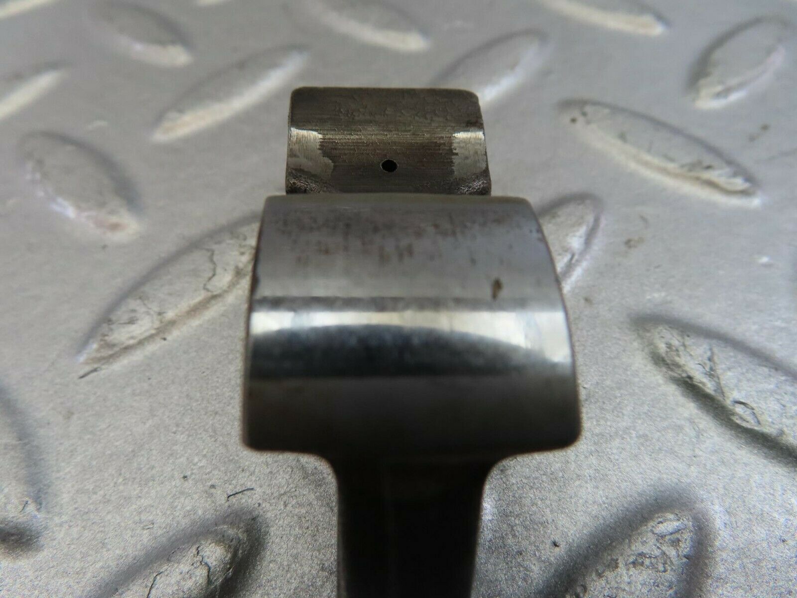 9862 Mercedes-Benz C123 280CE Coupe Valve Rocker Arm With Retaining Spring