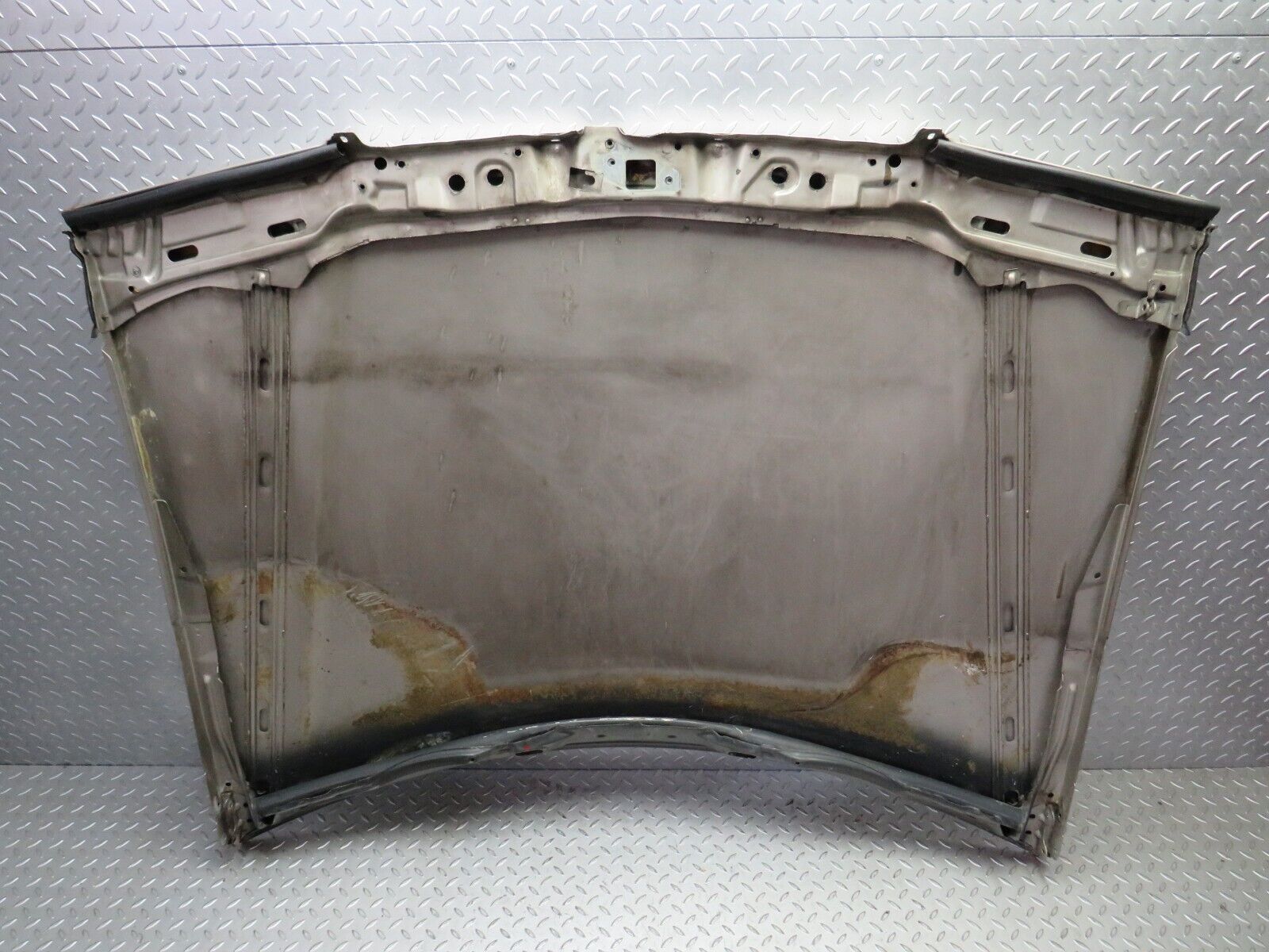 33839 Mercedes-Benz W201 190E 2.0L Bonnet