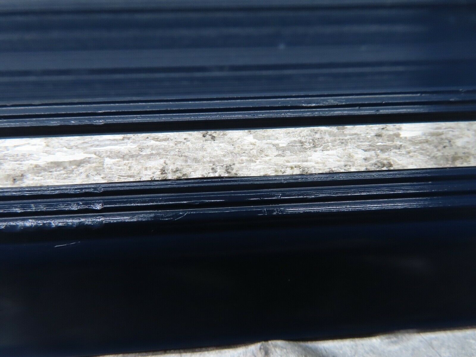 17532 Mercedes-Benz W116 450SEL Rear Right Door Sill Blue