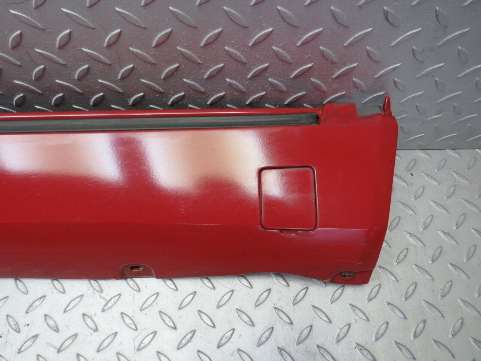 38752 Mercedes-Benz W201 190E 2.6L Side Skirt Left Side 2016906340