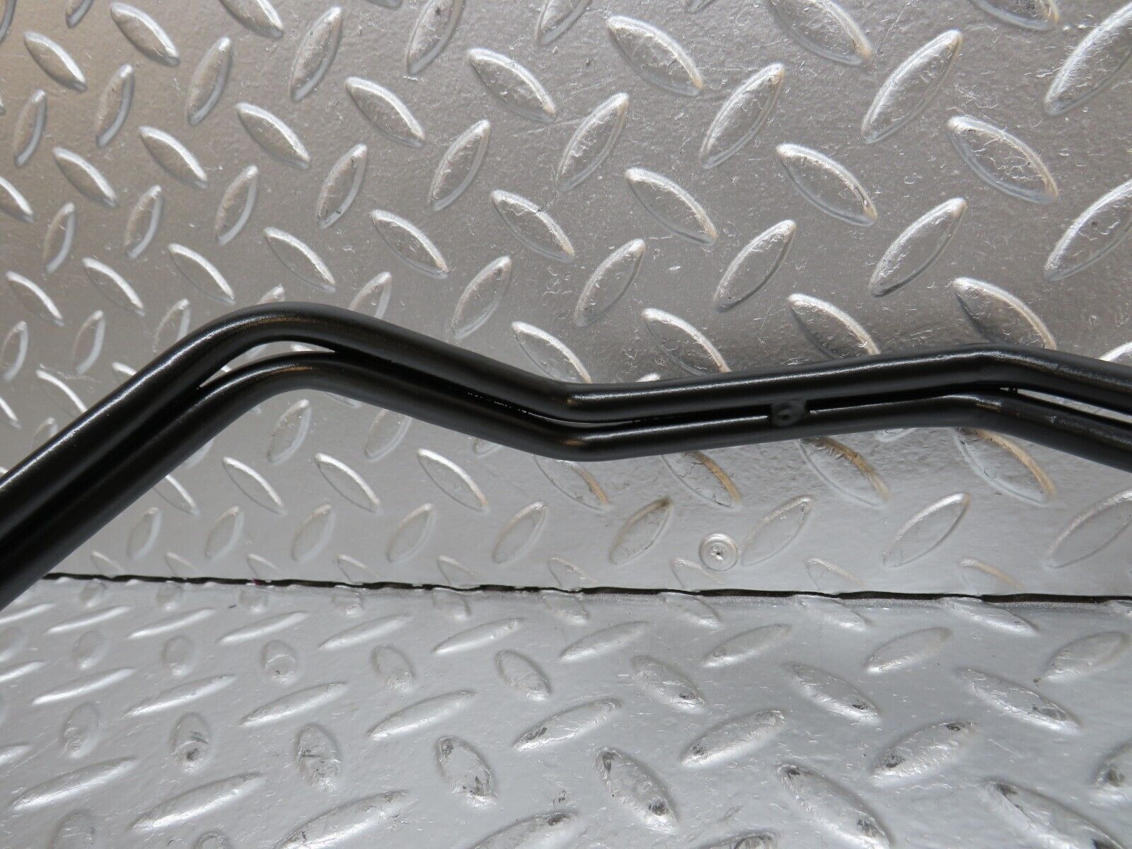 31535 Mercedes-Benz S124 220TE Wagon Oil Cooling Pipe